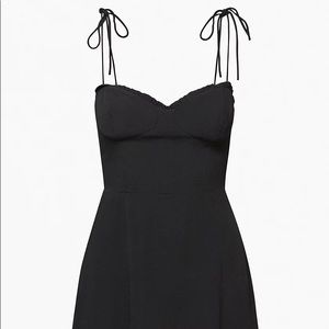 Aritzia fable dress size 8 nwt